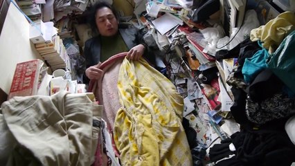 Smallest Apartment in Tokyo (Japan) : so so small!