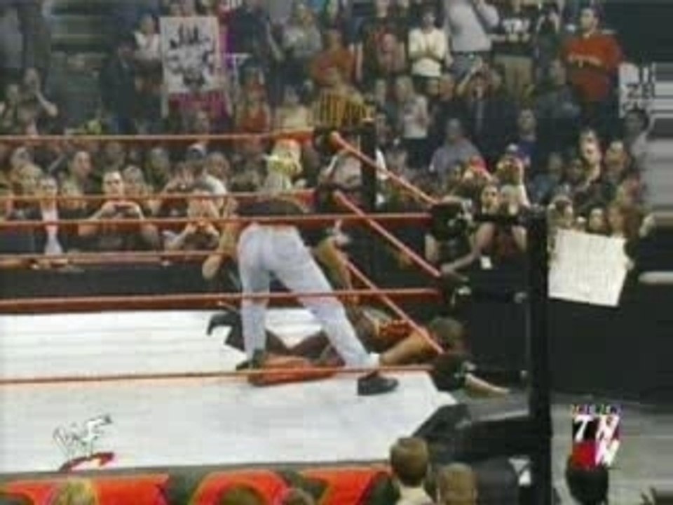 WWE Divas - Stephanie Mcmahon's Ass No P