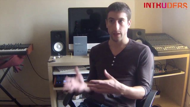 Mathieu Guillien de la synthèse sur La Techno Minimale à sa connexion texte-musique