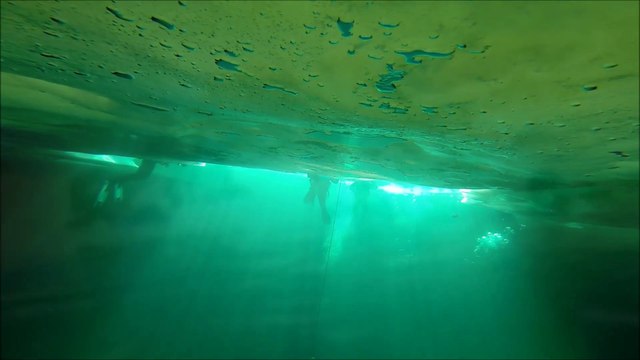 Plongée sous glace au lac Lioson