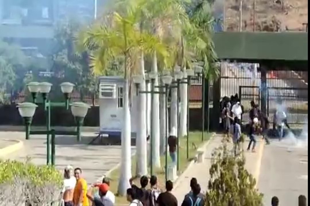 Ataques policiales  USM Oriente
