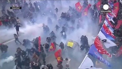 Turquie : mobilisation anti-Erdogan pour les funérailles de Berkin