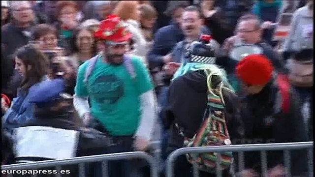 Funcionarios y pro abortistas piden la dimisión de Gallardón