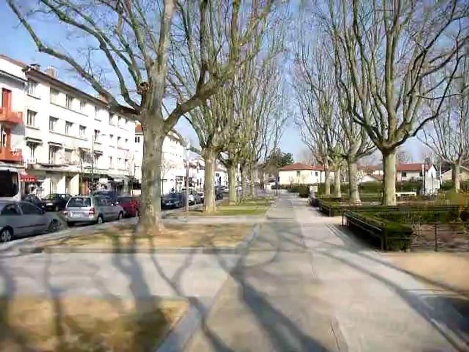 Grand concours: la piste Cyclable la plus pourrie du Grand Lyon 1/2