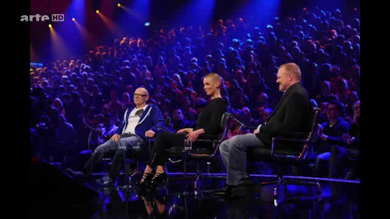 Durch die Nacht mit Palina Rojinski und Alina Süggeler