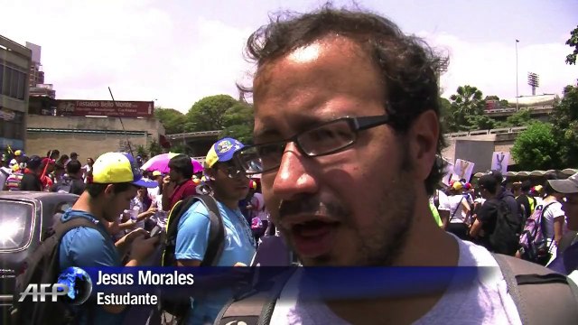 Protestos deixam três mortos na Venezuela