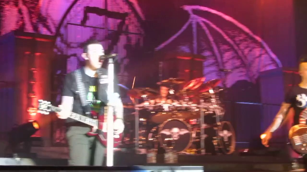 Avenged Sevenfold - Almost Easy - Live - Sidewave 2014