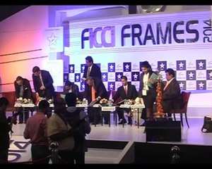 FICCI Frames 2014 Sonam Kapoor lights lamp