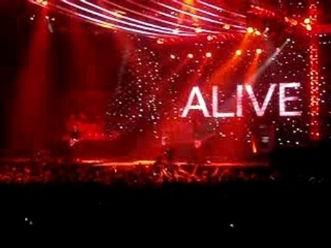 Muse Knights of Cydonia Live à Bercy