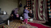 مخيم للنازحين في افغانستان تحول الى مدينة اشباح