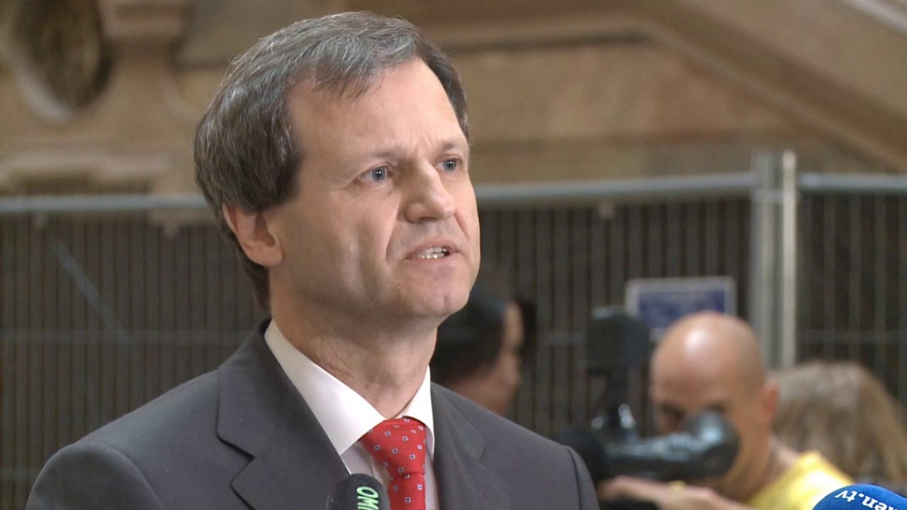 Hoeneß-Prozess: Oberstaatsanwalt: 'Hoffe, Sie haben keine Schweizer Konten'