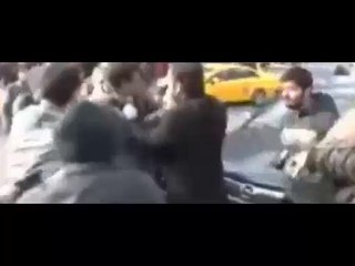 Halk, Gözaltına Alınmak İstenen Genci Polise vermedi