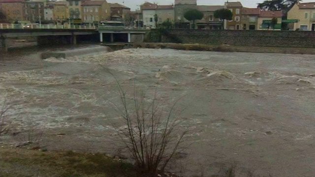 Crue Gardon d'Ales mars 2014 (Pont Neuf)
