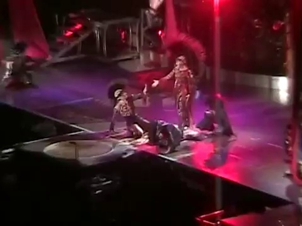 Cher - bang bang