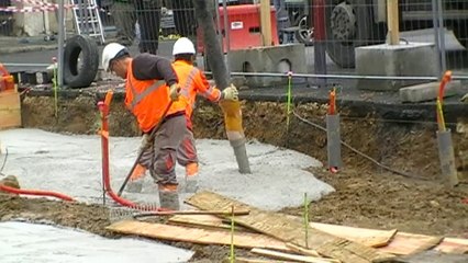 travaux du parvis de l'hotel de ville