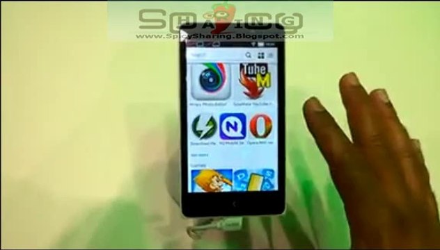 Nokia XL Specification And Hands On Review Urdu/Hindi