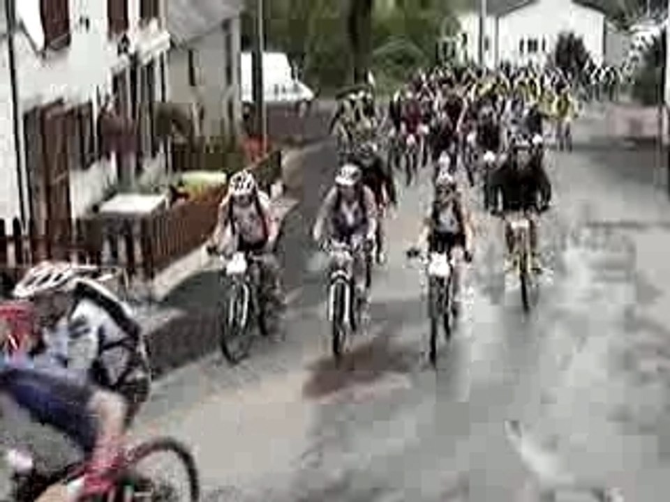 Deux cyclistes qui n'ont rien compris!