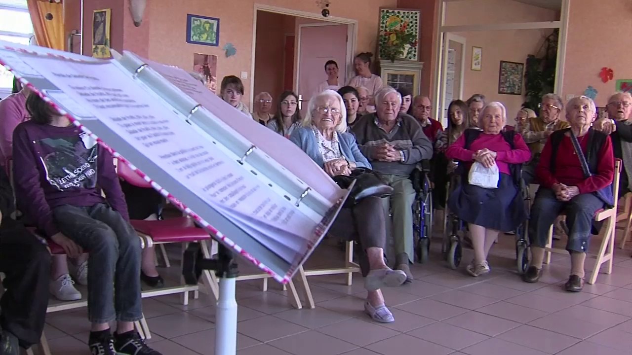 Les Rencontres Bleues pour le bien-être et la qualité de vie des personnes âgées en établissements