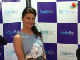 Jacqueline Fernandez Launches Smilebar Cosmetic Teeth Whitening