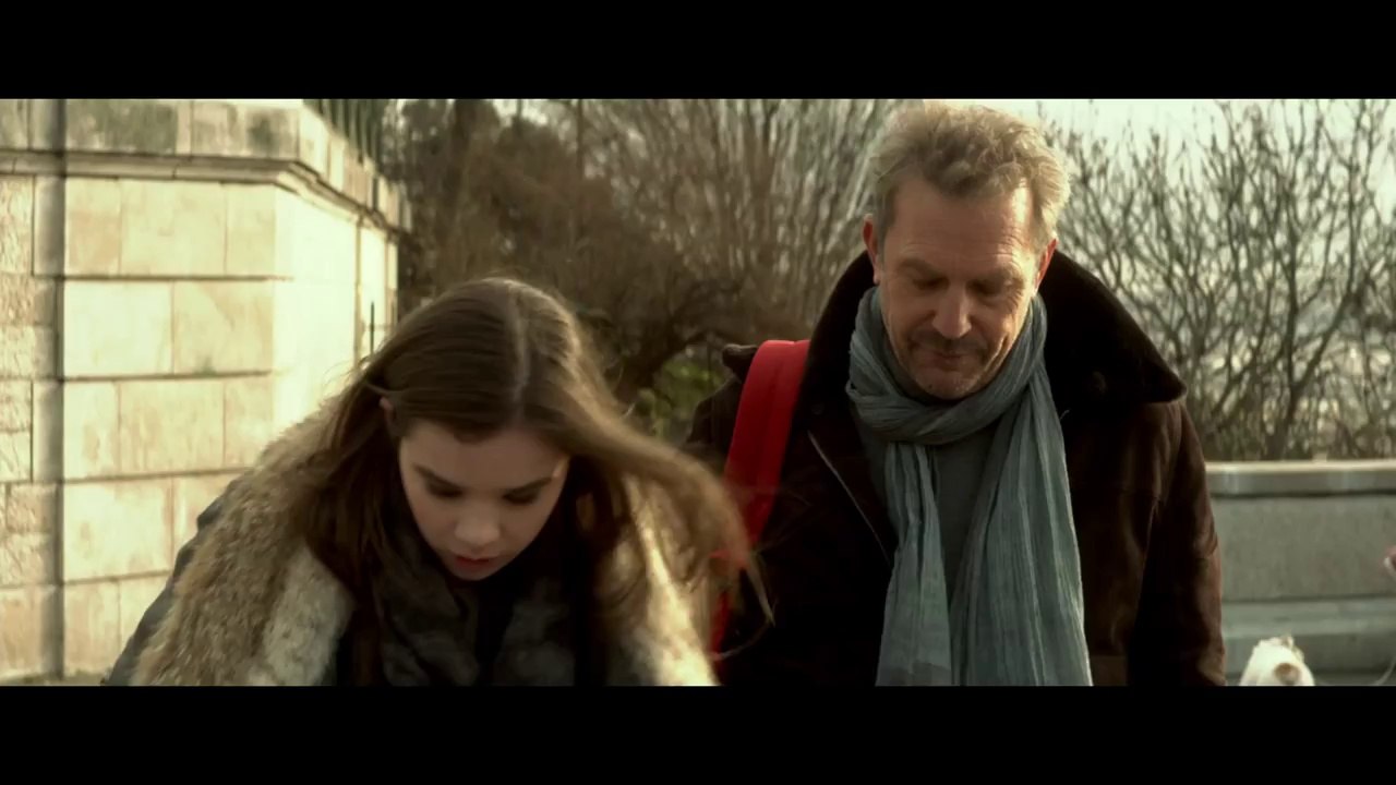 3 days to Kill - Preview "Leçon de vélo" [VF|HD720p]