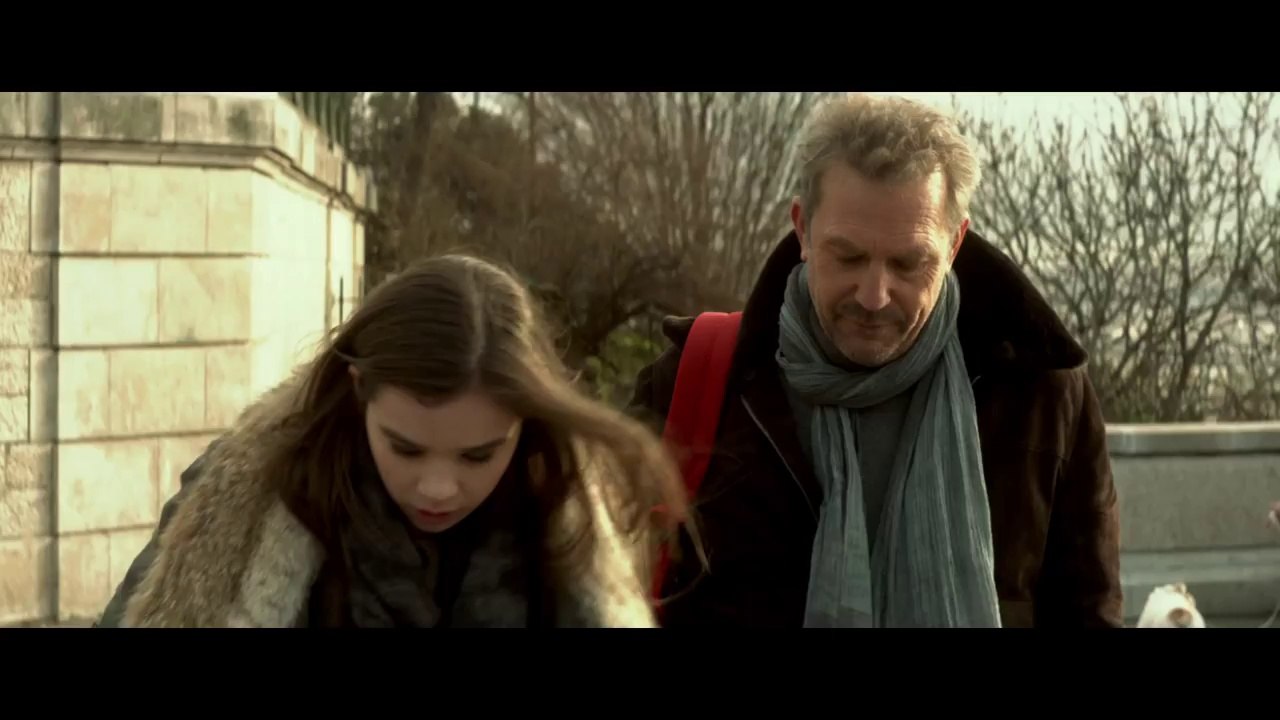 3 days to Kill - Preview "Leçon de vélo" [VOST|HD720p]