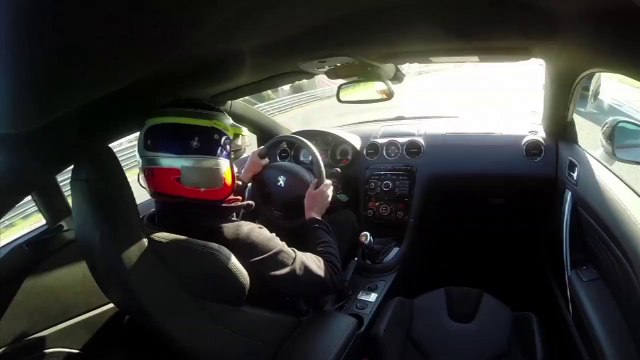 Peugeot RCZ-R en el Jarama