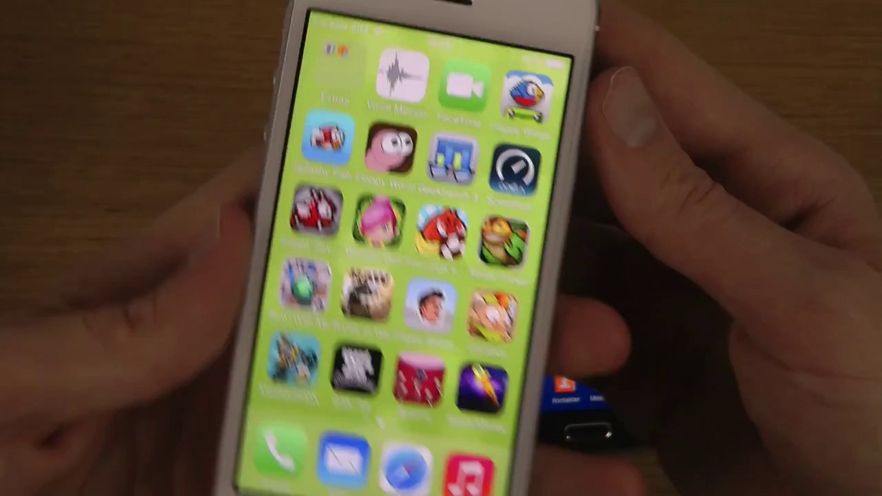Samsung Galaxy S4 Mini vs. iPhone 5S iOS 7.1 Final - Which Is Faster