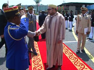 Le Roi du Maroc, Mohammed VI, quitte Libreville