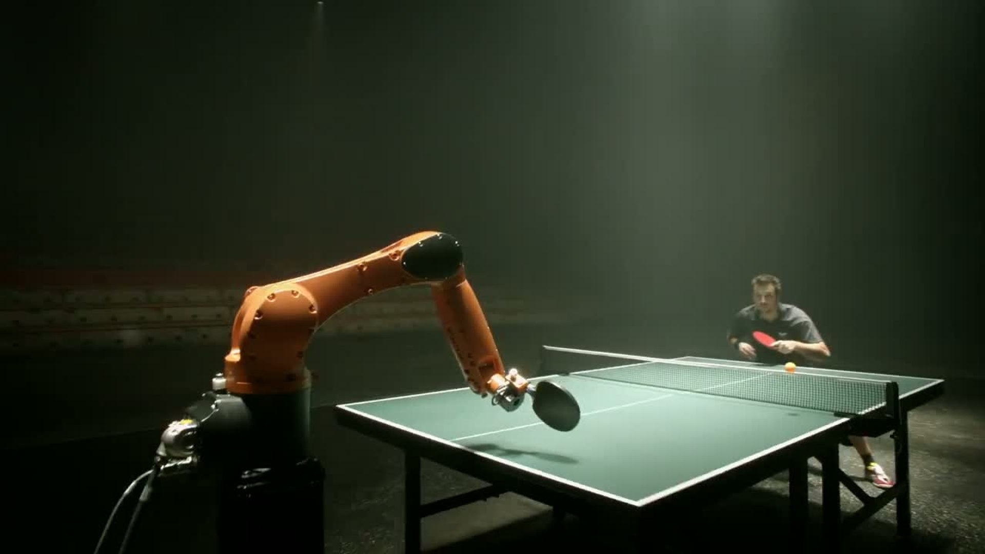 Ping-pong : le champion Timo Boll face à un robot - Vidéo Dailymotion