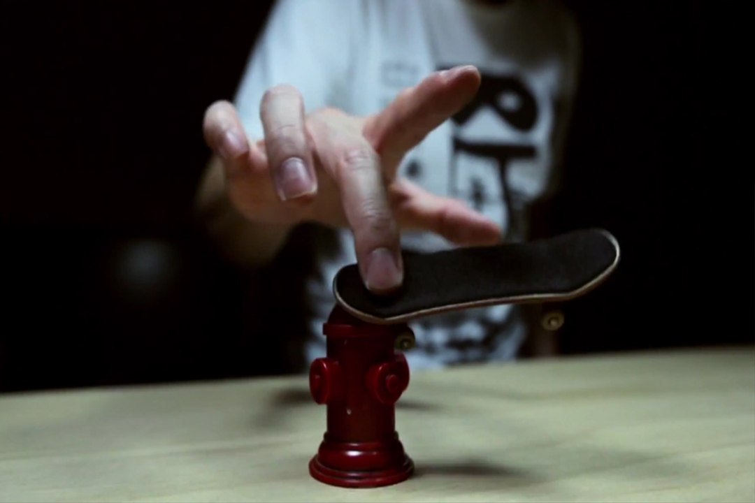 Nice Fingerskating edit