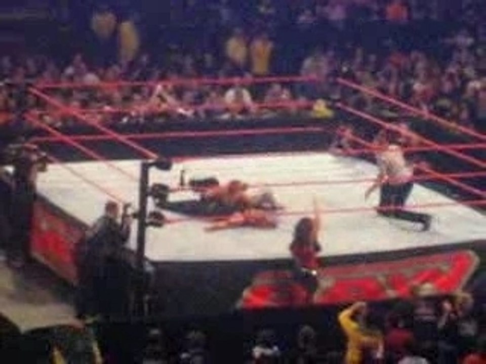 Jeff Hardy wins IC title