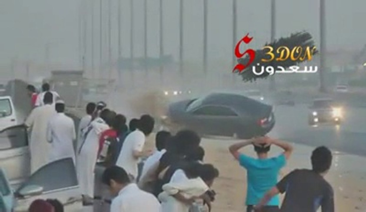 Scary Drift Crash In Saudi Arabia