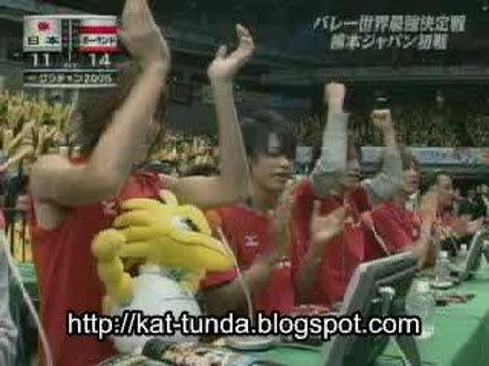 KAT-TUN - Volleyball 4 15.11.2005