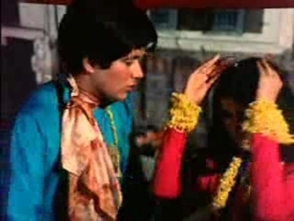 Dum Maro Dum / Hare Rama Hare Krishna