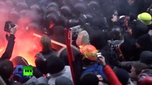 Stones & Tear Gas: Kiev battlefield as cops clash with pro-EU protesters