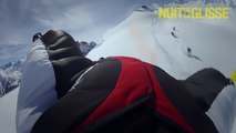 Raser les pistes de ski et les skieur en volant avec une Wingsuit... Dingue!