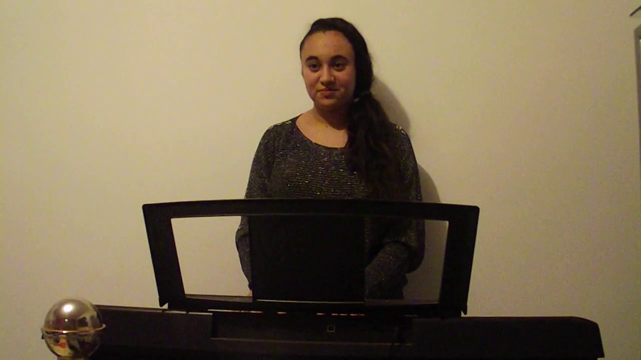 Sabryna Es - First composition New Vocal Performance (compo chant+piano)♫