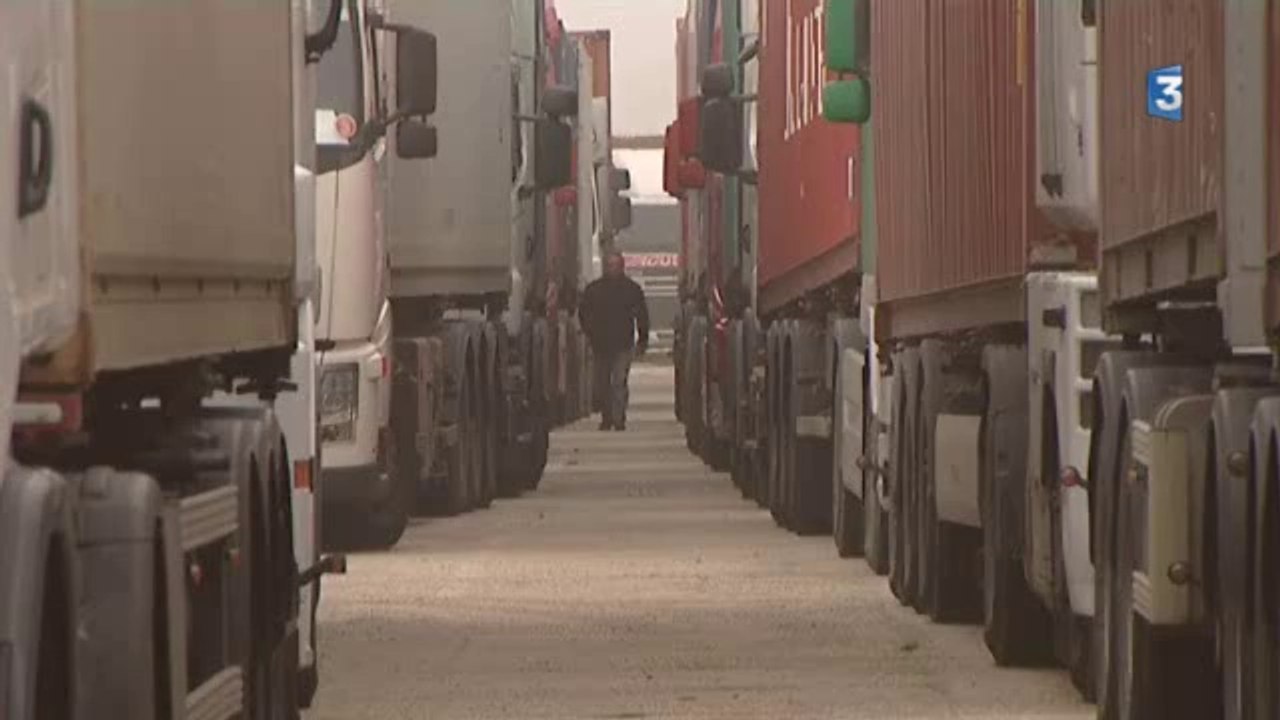 Le Havre :  port 2000 pris dans le brouillard