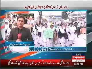 Sheikh Rasheed joins protest being staged by Nurses