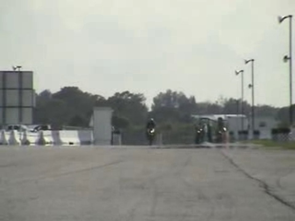 Stoppie très long !