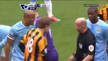 Carton rouge de Vincent Kompany | Hull City vs Manchester City - Premier League
