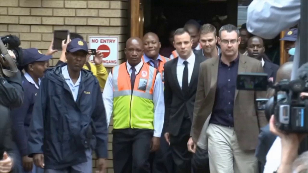 Pistorius: Hat die Polizei bei den Ermittlungen geschlampt?