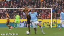 Vincent Kompany Gets Red Card vs Hull City