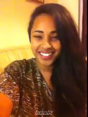 shaanshida sideey u hadlaan qosol badnaa
