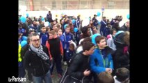 800 personnes manifestant pour sauver le club de foot de Versailles