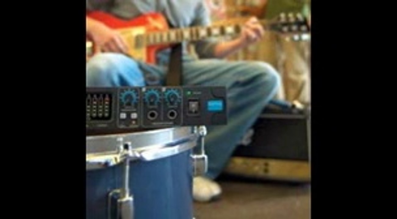 Focusrite Saffire Pro 40 Professional 20 In/20 Out Firewire Audio Interface with Eight Pre-Amps