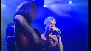 P!nk - Me And Bobby McGee (Live Pre Grammy Party)