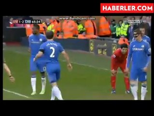 Rakibini Isıran Futbolcuya 10 Maç Ceza