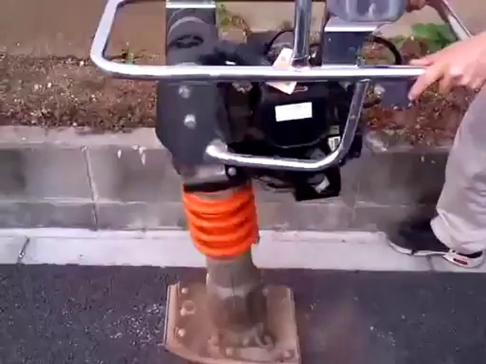 Máy đầm cóc MT55, MT72, máy đầm cóc mới mikasa MT55, MT72