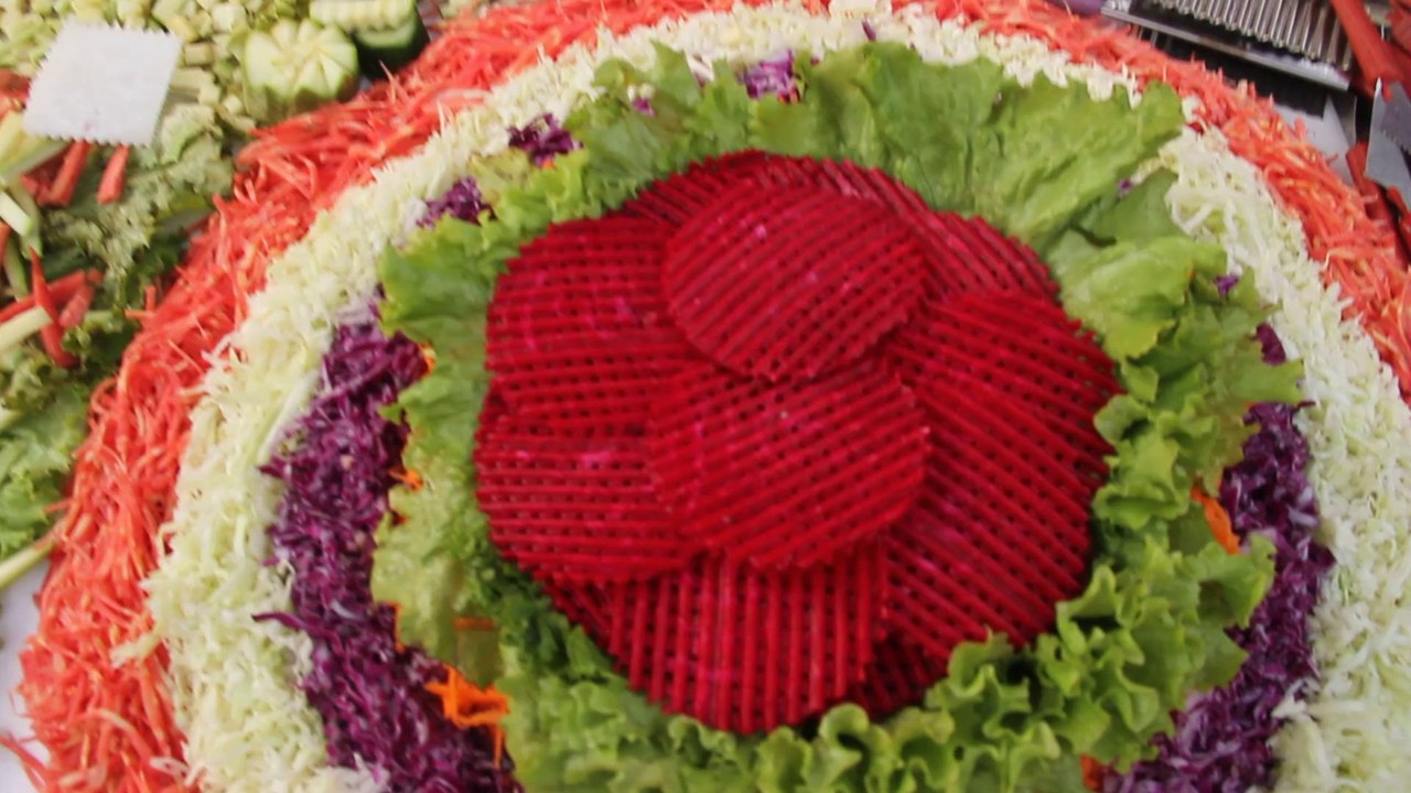How to Make Salade Race cource Park family Event 15 March 2014 Lahore Pakistan